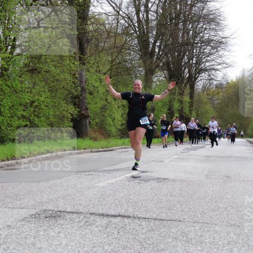 12.04.2026 - 45. Internationalen Wilhelmsburger Insellauf Yannick Fuchs http://msf.ph/oto/9496532 12.04.2026 13:08:03 Laufen 3251 meine-sportfotos.de