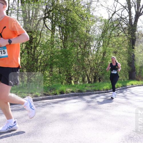 12.04.2026 - 45. Internationalen Wilhelmsburger Insellauf Yannick Fuchs http://msf.ph/oto/9496554 12.04.2026 10:52:54 Laufen 3015, 3717 meine-sportfotos.de