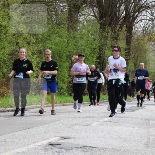 12.04.2026 - 45. Internationalen Wilhelmsburger Insellauf Yannick Fuchs http://msf.ph/oto/9496580 12.04.2026 13:08:07 Laufen 5003, 3498, 5314, 4362, 014, 2150 meine-sportfotos.de