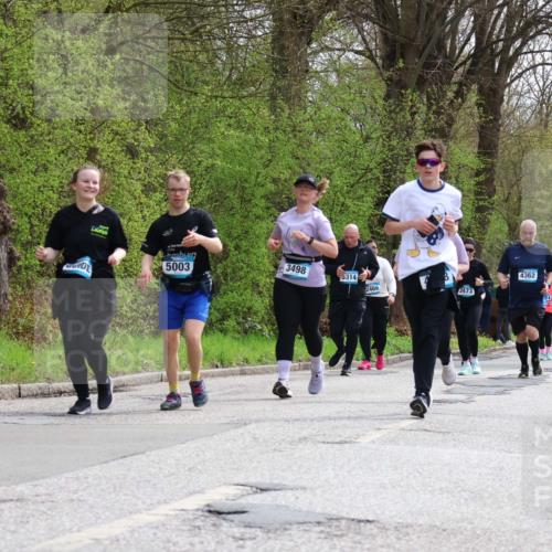 12.04.2026 - 45. Internationalen Wilhelmsburger Insellauf Yannick Fuchs http://msf.ph/oto/9496585 12.04.2026 13:08:07 Laufen 5003, 3498, 5314, 2469, 2473, 4362 meine-sportfotos.de