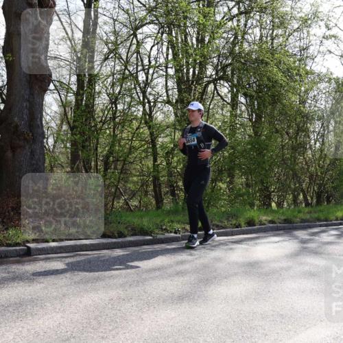 12.04.2026 - 45. Internationalen Wilhelmsburger Insellauf Yannick Fuchs http://msf.ph/oto/9496592 12.04.2026 10:53:02 Laufen 3658 meine-sportfotos.de
