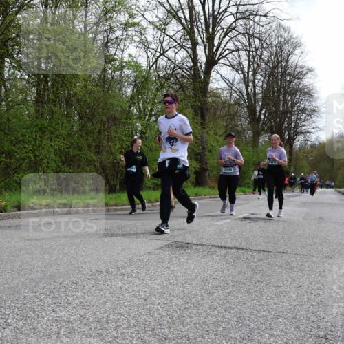 12.04.2026 - 45. Internationalen Wilhelmsburger Insellauf Yannick Fuchs http://msf.ph/oto/9496637 12.04.2026 13:08:12 Laufen 3498, 3478 meine-sportfotos.de