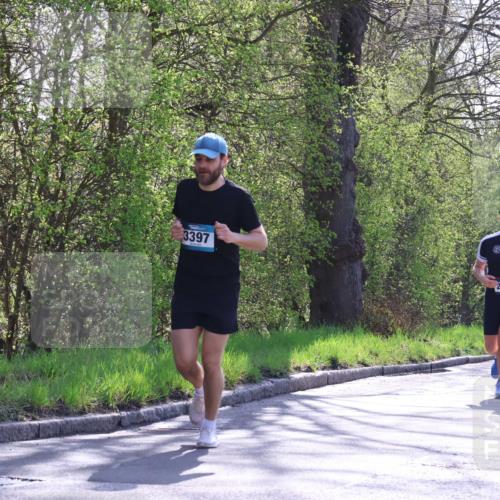 12.04.2026 - 45. Internationalen Wilhelmsburger Insellauf Yannick Fuchs http://msf.ph/oto/9496754 12.04.2026 10:53:22 Laufen 3397, 2778, 4188 meine-sportfotos.de