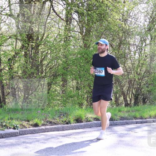 12.04.2026 - 45. Internationalen Wilhelmsburger Insellauf Yannick Fuchs http://msf.ph/oto/9496768 12.04.2026 10:53:23 Laufen 3397 meine-sportfotos.de
