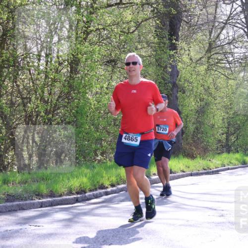 12.04.2026 - 45. Internationalen Wilhelmsburger Insellauf Yannick Fuchs http://msf.ph/oto/9496833 12.04.2026 10:53:32 Laufen 4865, 5720, 2800 meine-sportfotos.de