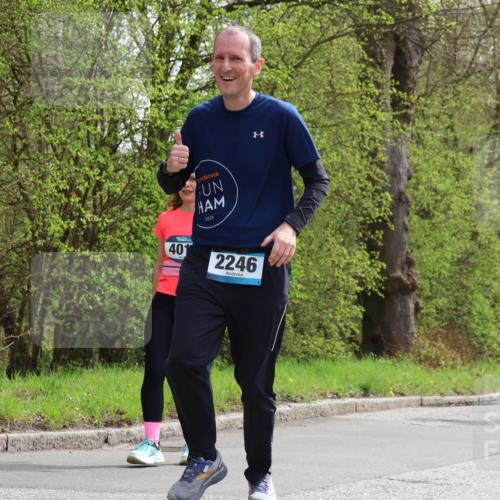 12.04.2026 - 45. Internationalen Wilhelmsburger Insellauf Yannick Fuchs http://msf.ph/oto/9496834 12.04.2026 13:08:31 Laufen 2019, 401, 2246, 2840, 3998 meine-sportfotos.de