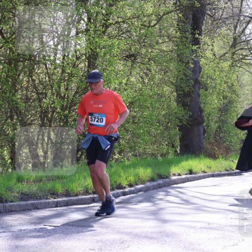 12.04.2026 - 45. Internationalen Wilhelmsburger Insellauf Yannick Fuchs http://msf.ph/oto/9496849 12.04.2026 10:53:33 Laufen 19, 5720, 2800 meine-sportfotos.de