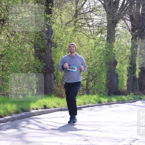 12.04.2026 - 45. Internationalen Wilhelmsburger Insellauf Yannick Fuchs http://msf.ph/oto/9496894 12.04.2026 10:53:38 Laufen 4564 meine-sportfotos.de