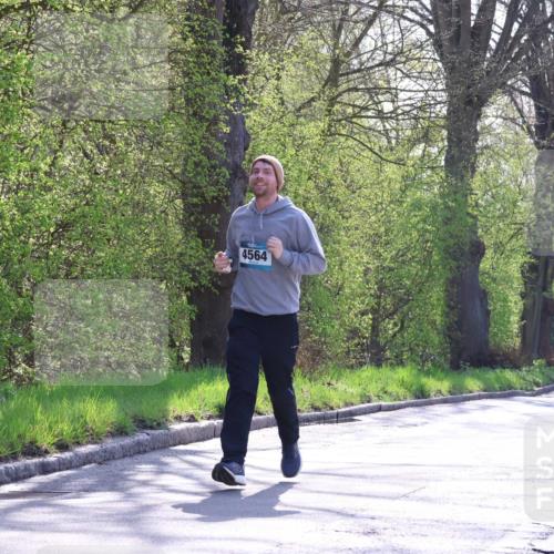 12.04.2026 - 45. Internationalen Wilhelmsburger Insellauf Yannick Fuchs http://msf.ph/oto/9496901 12.04.2026 10:53:39 Laufen 4564 meine-sportfotos.de