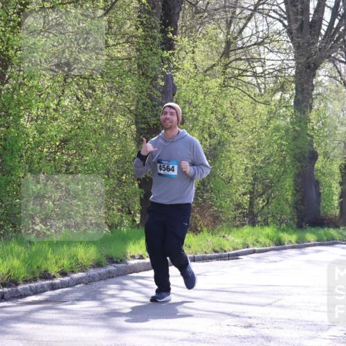 12.04.2026 - 45. Internationalen Wilhelmsburger Insellauf Yannick Fuchs http://msf.ph/oto/9496902 12.04.2026 10:53:39 Laufen 4564 meine-sportfotos.de