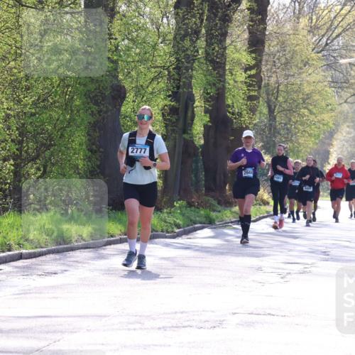 12.04.2026 - 45. Internationalen Wilhelmsburger Insellauf Yannick Fuchs http://msf.ph/oto/9496960 12.04.2026 10:53:48 Laufen 2777, 2660, 2481, 3460 meine-sportfotos.de