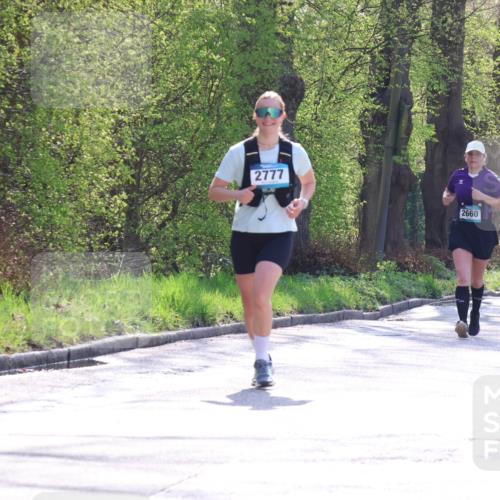 12.04.2026 - 45. Internationalen Wilhelmsburger Insellauf Yannick Fuchs http://msf.ph/oto/9496969 12.04.2026 10:53:49 Laufen 2777, 2660, 2481, 3460 meine-sportfotos.de