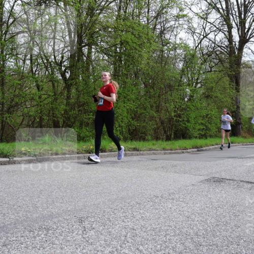 12.04.2026 - 45. Internationalen Wilhelmsburger Insellauf Yannick Fuchs http://msf.ph/oto/9497098 12.04.2026 13:08:56 Laufen 5290 meine-sportfotos.de