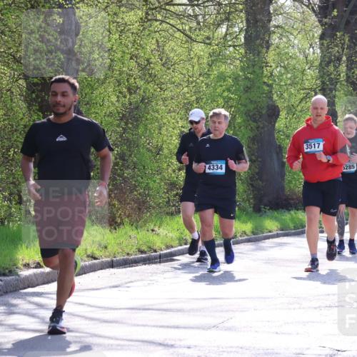 12.04.2026 - 45. Internationalen Wilhelmsburger Insellauf Yannick Fuchs http://msf.ph/oto/9497106 12.04.2026 10:54:05 Laufen 4334, 3517, 6285, 0000 meine-sportfotos.de
