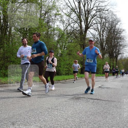 12.04.2026 - 45. Internationalen Wilhelmsburger Insellauf Yannick Fuchs http://msf.ph/oto/9497146 12.04.2026 13:09:00 Laufen 057, 5290, 4210, 3235 meine-sportfotos.de