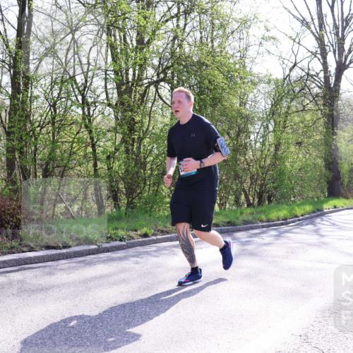 12.04.2026 - 45. Internationalen Wilhelmsburger Insellauf Yannick Fuchs http://msf.ph/oto/9497192 12.04.2026 10:54:13 Laufen  meine-sportfotos.de