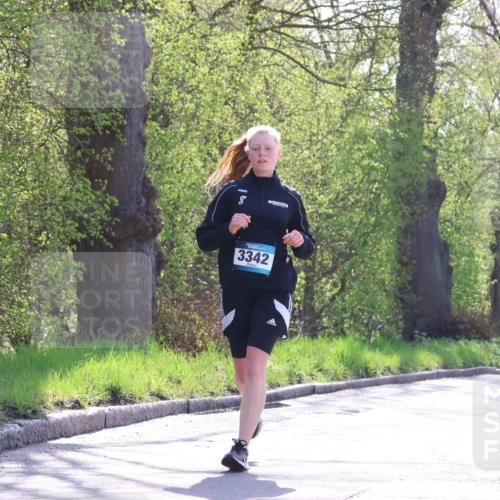 12.04.2026 - 45. Internationalen Wilhelmsburger Insellauf Yannick Fuchs http://msf.ph/oto/9497217 12.04.2026 10:54:21 Laufen 8, 3342, 2567 meine-sportfotos.de