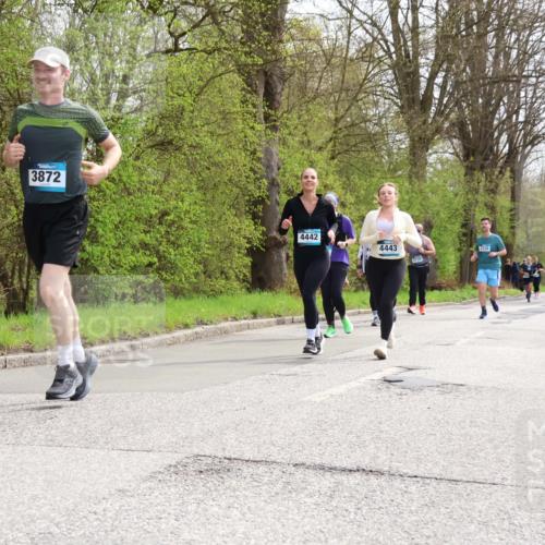 12.04.2026 - 45. Internationalen Wilhelmsburger Insellauf Yannick Fuchs http://msf.ph/oto/9497223 12.04.2026 13:09:08 Laufen 3872, 4442, 4443, 2332 meine-sportfotos.de