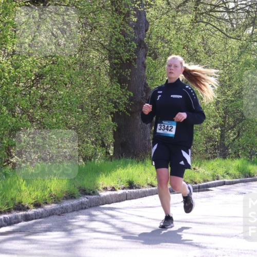 12.04.2026 - 45. Internationalen Wilhelmsburger Insellauf Yannick Fuchs http://msf.ph/oto/9497224 12.04.2026 10:54:22 Laufen 8, 3342 meine-sportfotos.de