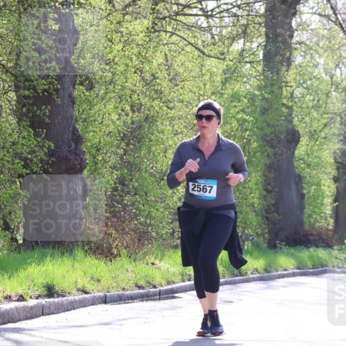 12.04.2026 - 45. Internationalen Wilhelmsburger Insellauf Yannick Fuchs http://msf.ph/oto/9497245 12.04.2026 10:54:26 Laufen 2567, 3920 meine-sportfotos.de