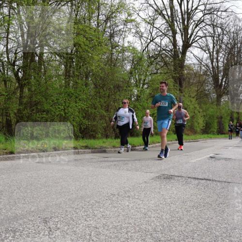12.04.2026 - 45. Internationalen Wilhelmsburger Insellauf Yannick Fuchs http://msf.ph/oto/9497281 12.04.2026 13:09:13 Laufen 2332, 4341, 122, 3739 meine-sportfotos.de