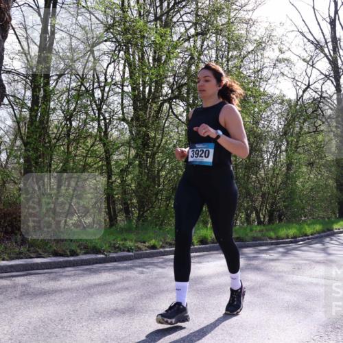12.04.2026 - 45. Internationalen Wilhelmsburger Insellauf Yannick Fuchs http://msf.ph/oto/9497313 12.04.2026 10:54:33 Laufen 3920 meine-sportfotos.de