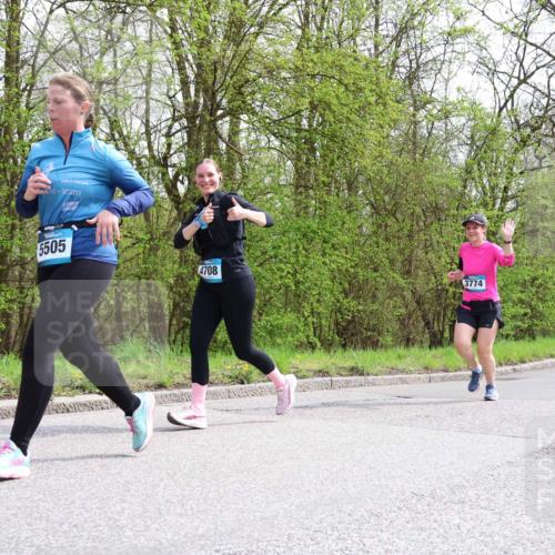 12.04.2026 - 45. Internationalen Wilhelmsburger Insellauf Yannick Fuchs http://msf.ph/oto/9497388 12.04.2026 13:09:26 Laufen 5505, 4708, 3774 meine-sportfotos.de