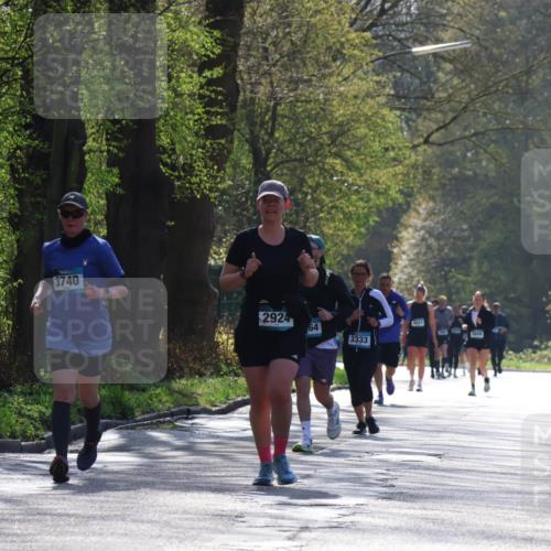 12.04.2026 - 45. Internationalen Wilhelmsburger Insellauf Yannick Fuchs http://msf.ph/oto/9497391 12.04.2026 10:54:52 Laufen 3740, 2924, 4624, 64, 4949, 3333 meine-sportfotos.de