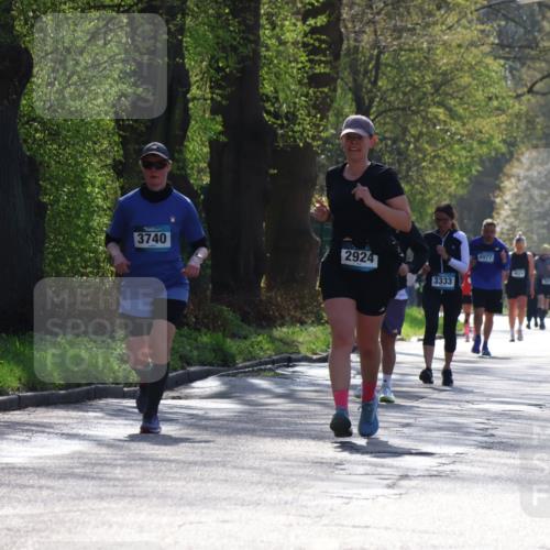 12.04.2026 - 45. Internationalen Wilhelmsburger Insellauf Yannick Fuchs http://msf.ph/oto/9497396 12.04.2026 10:54:53 Laufen 3740, 2924, 3333, 4977, 4949 meine-sportfotos.de