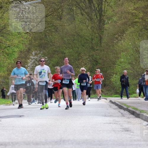 12.04.2026 - 45. Internationalen Wilhelmsburger Insellauf Yannick Fuchs http://msf.ph/oto/9497408 12.04.2026 13:09:32 Laufen 3720, 3746, 04, 5355, 5356, 4751, 01, 5192, 41 meine-sportfotos.de