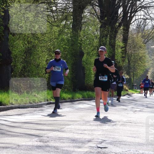 12.04.2026 - 45. Internationalen Wilhelmsburger Insellauf Yannick Fuchs http://msf.ph/oto/9497422 12.04.2026 10:54:56 Laufen 3740, 2924, 3333, 4977 meine-sportfotos.de