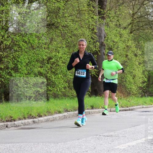 12.04.2026 - 45. Internationalen Wilhelmsburger Insellauf Yannick Fuchs http://msf.ph/oto/9497425 12.04.2026 13:09:35 Laufen 5632, 2145, 5209, 5297 meine-sportfotos.de
