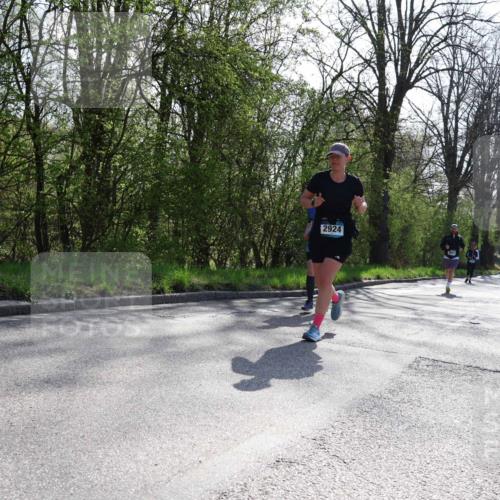 12.04.2026 - 45. Internationalen Wilhelmsburger Insellauf Yannick Fuchs http://msf.ph/oto/9497468 12.04.2026 10:55:00 Laufen 2924 meine-sportfotos.de