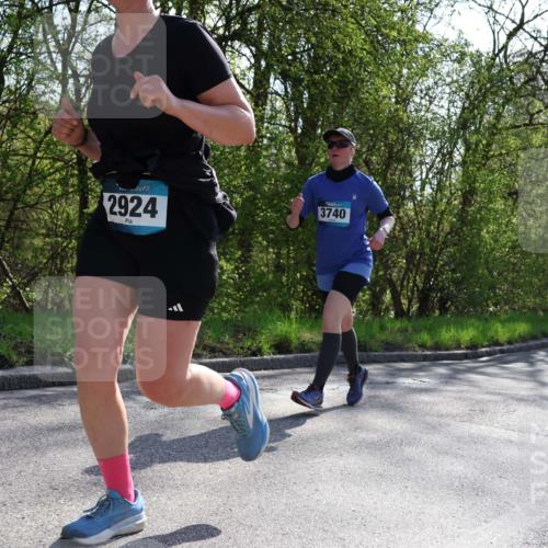 12.04.2026 - 45. Internationalen Wilhelmsburger Insellauf Yannick Fuchs http://msf.ph/oto/9497477 12.04.2026 10:55:01 Laufen 2924, 3740, 3664 meine-sportfotos.de