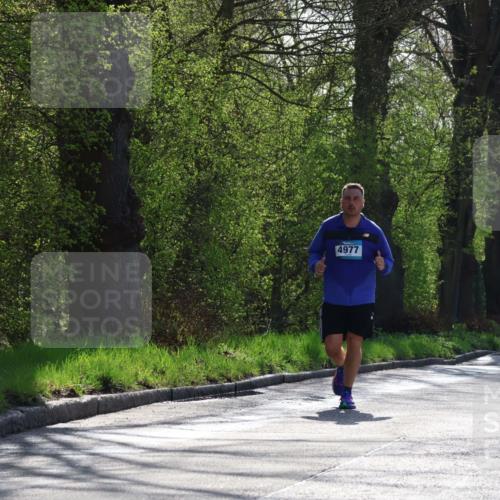 12.04.2026 - 45. Internationalen Wilhelmsburger Insellauf Yannick Fuchs http://msf.ph/oto/9497542 12.04.2026 10:55:10 Laufen 4977, 4949 meine-sportfotos.de