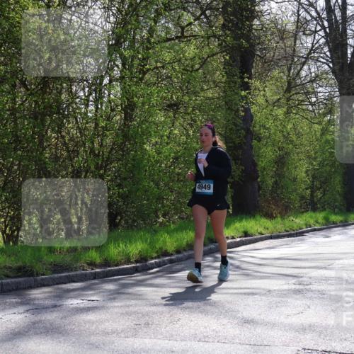 12.04.2026 - 45. Internationalen Wilhelmsburger Insellauf Yannick Fuchs http://msf.ph/oto/9497600 12.04.2026 10:55:17 Laufen 4949 meine-sportfotos.de
