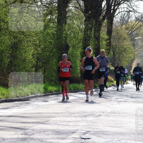 12.04.2026 - 45. Internationalen Wilhelmsburger Insellauf Yannick Fuchs http://msf.ph/oto/9497636 12.04.2026 10:55:22 Laufen 4624, 3732, 3885, 2699, 1606, 3295 meine-sportfotos.de