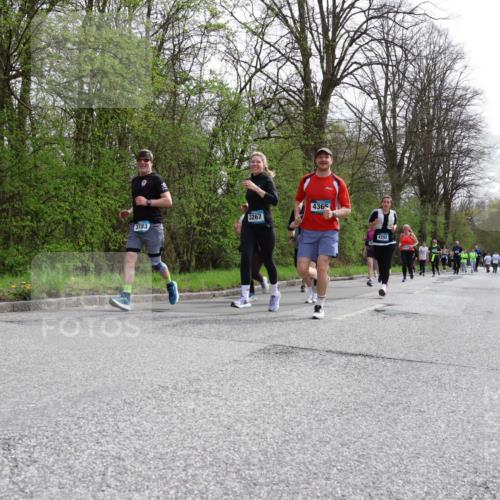12.04.2026 - 45. Internationalen Wilhelmsburger Insellauf Yannick Fuchs http://msf.ph/oto/9497668 12.04.2026 13:10:04 Laufen 3783, 3267, 4365, 4292 meine-sportfotos.de