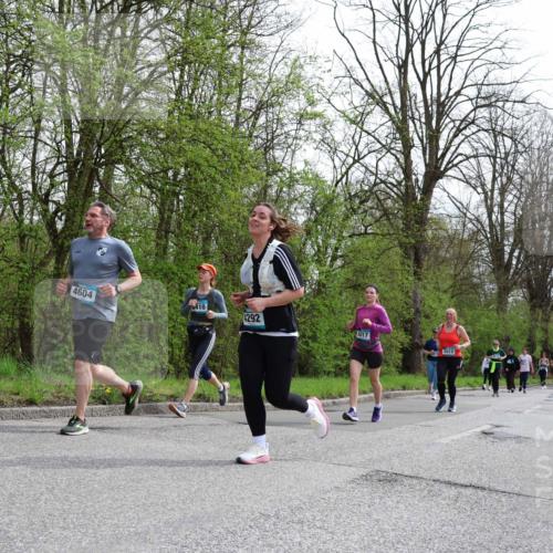 12.04.2026 - 45. Internationalen Wilhelmsburger Insellauf Yannick Fuchs http://msf.ph/oto/9497701 12.04.2026 13:10:07 Laufen 4604, 410, 4292, 5017, 2012 meine-sportfotos.de