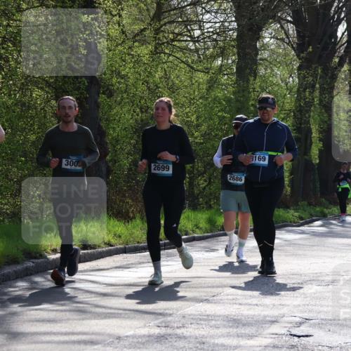12.04.2026 - 45. Internationalen Wilhelmsburger Insellauf Yannick Fuchs http://msf.ph/oto/9497733 12.04.2026 10:55:33 Laufen 3748, 3748, 3169, 300, 2699, 2686, 201, 3295 meine-sportfotos.de