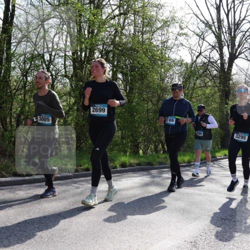 12.04.2026 - 45. Internationalen Wilhelmsburger Insellauf Yannick Fuchs http://msf.ph/oto/9497776 12.04.2026 10:55:37 Laufen 3005, 2699, 3169, 2686, 3295 meine-sportfotos.de