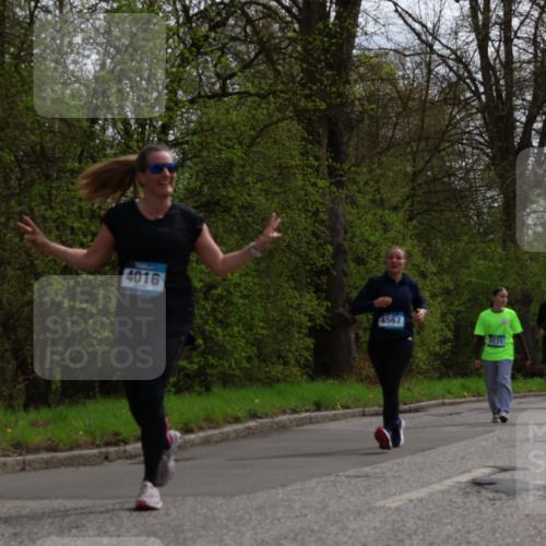 12.04.2026 - 45. Internationalen Wilhelmsburger Insellauf Yannick Fuchs http://msf.ph/oto/9497829 12.04.2026 13:10:23 Laufen 4016, 4567, 19, 5201, 3171, 205 meine-sportfotos.de