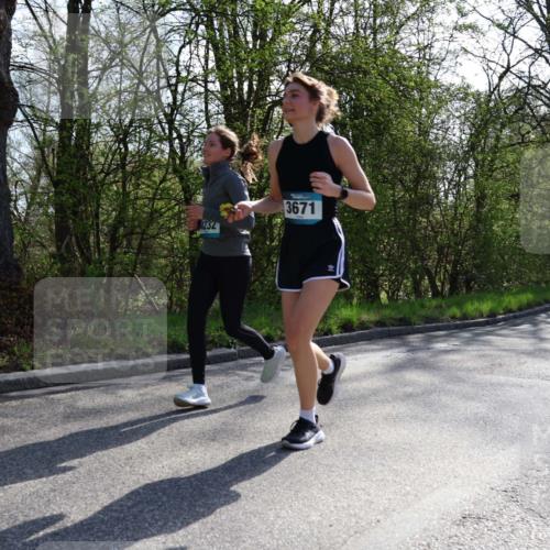12.04.2026 - 45. Internationalen Wilhelmsburger Insellauf Yannick Fuchs http://msf.ph/oto/9497880 12.04.2026 10:55:49 Laufen 3671 meine-sportfotos.de