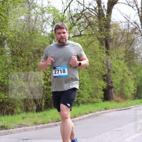 12.04.2026 - 45. Internationalen Wilhelmsburger Insellauf Yannick Fuchs http://msf.ph/oto/9497955 12.04.2026 13:10:55 Laufen 2718 meine-sportfotos.de