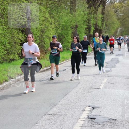 12.04.2026 - 45. Internationalen Wilhelmsburger Insellauf Yannick Fuchs http://msf.ph/oto/9498021 12.04.2026 13:11:09 Laufen 2991, 2990, 2257, 4064 meine-sportfotos.de