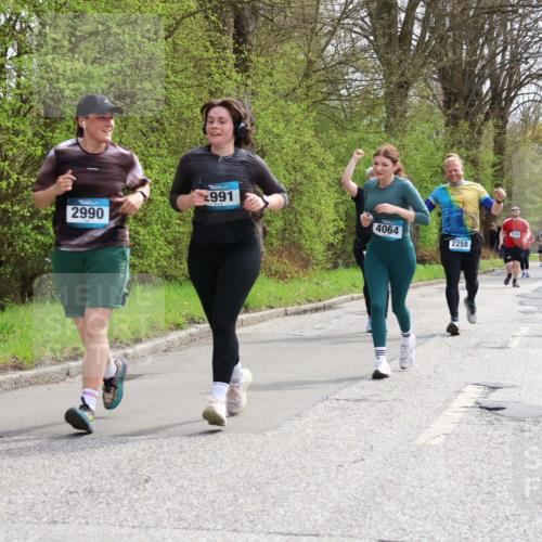 12.04.2026 - 45. Internationalen Wilhelmsburger Insellauf Yannick Fuchs http://msf.ph/oto/9498042 12.04.2026 13:11:13 Laufen 991, 2990, 4064, 3936, 2258 meine-sportfotos.de