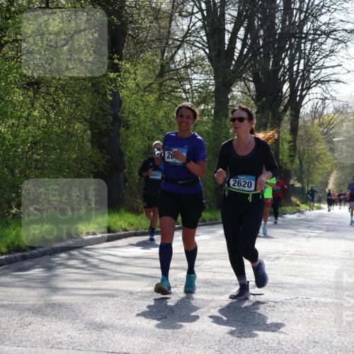 12.04.2026 - 45. Internationalen Wilhelmsburger Insellauf Yannick Fuchs http://msf.ph/oto/9498053 12.04.2026 10:56:11 Laufen 4982, 26, 2620 meine-sportfotos.de