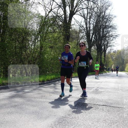12.04.2026 - 45. Internationalen Wilhelmsburger Insellauf Yannick Fuchs http://msf.ph/oto/9498063 12.04.2026 10:56:12 Laufen 2601, 2620 meine-sportfotos.de