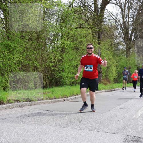 12.04.2026 - 45. Internationalen Wilhelmsburger Insellauf Yannick Fuchs http://msf.ph/oto/9498110 12.04.2026 13:11:21 Laufen 3936, 17, 4790 meine-sportfotos.de
