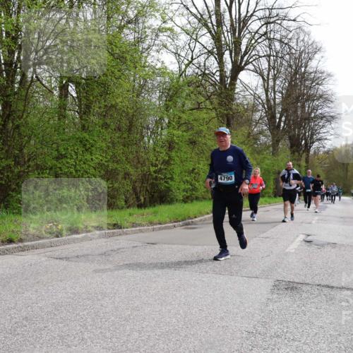 12.04.2026 - 45. Internationalen Wilhelmsburger Insellauf Yannick Fuchs http://msf.ph/oto/9498141 12.04.2026 13:11:24 Laufen 4790 meine-sportfotos.de